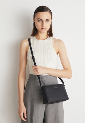 MUST   - Borsa a tracolla - ck black