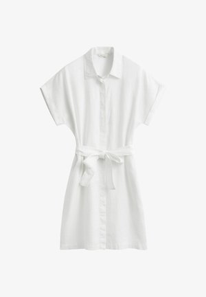 Witte korte mouw jurk met kraag en knopen aan de voorkant, voorzien van een gestrikte stoffen tailleband en een ruime pasvorm.