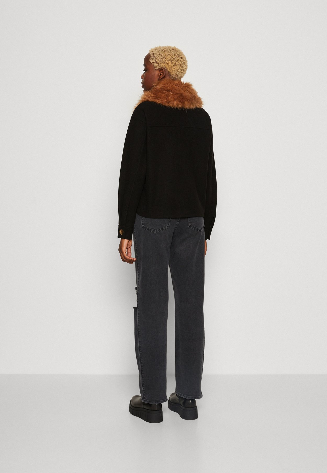 ONLEMMA SHORT FUR SHACKET
