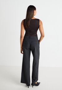 Weekday EMILY SUITING  - Pantaloni - dark grey melange
