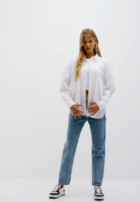 PULL&BEAR - Paitapusero - white - 4