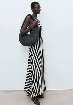 Maxi dress - black