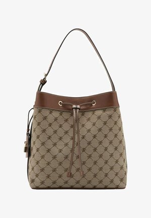 Sac seau beige et marron à motifs avec garniture en cuir, bandoulière réglable, fermeture par cordon et petit détail de cadenas sur le côté.