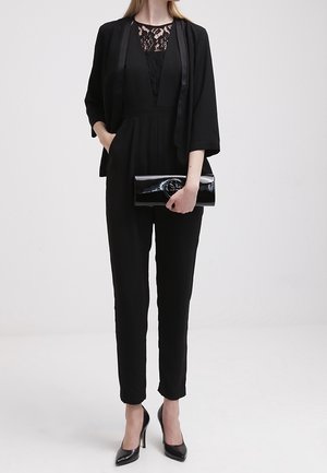 Guess, Pochette - black