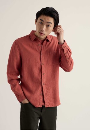 SEASALT CORNWALL CURATOR  - Pluus - red - dusty copper