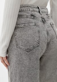 s.Oliver MIT ANKLE LEG - Jeans Relaxed Fit - grau