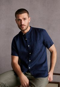 Next SIGNATURE SHORT SLEEVE  - Košile - navy blue