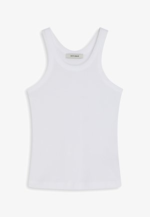 Top de alças branco, feito de um tecido suave, com um decote redondo e alças largas, com uma etiqueta interior a dizer "IVY OAK."