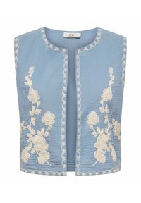 Ljusblå ärmlös väst med intrikata vita blommönsterbroderier, vågiga kanter och en strukturerad textil. Har öppning fram och inga knäppningar.