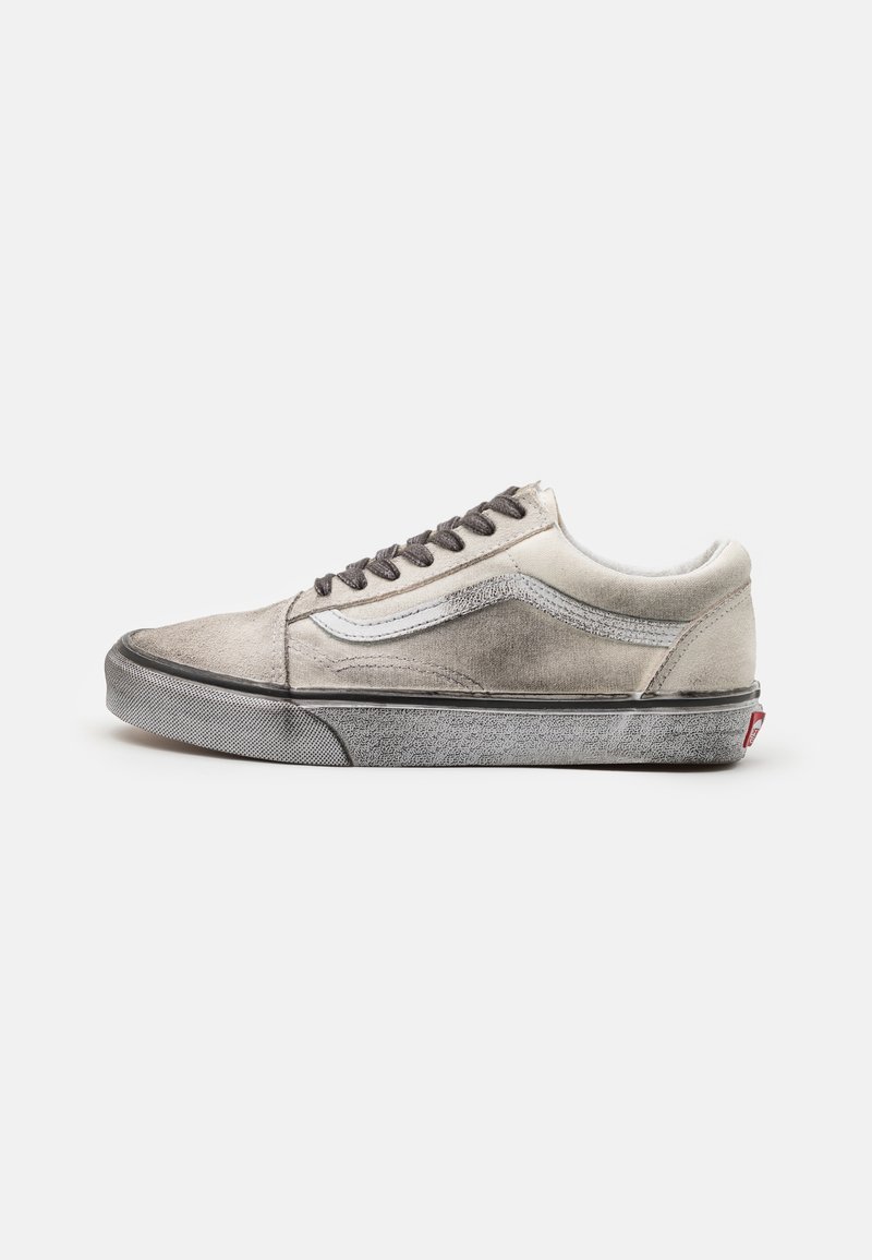 Vans - OLD SKOOL UNISEX - Športni copati - stressed white/white, Povečajte