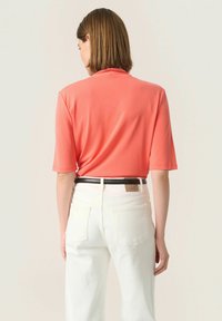 Soaked in Luxury SLColumbine Wrap - Basic póló - hot coral