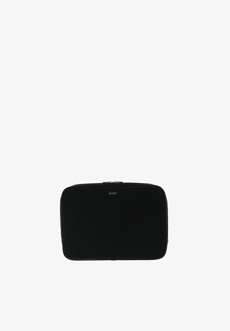 Pochette rectangulaire noire zippée avec bords arrondis, petit logo BOSS centré près du haut, conçue pour transporter des accessoires ou des outils.