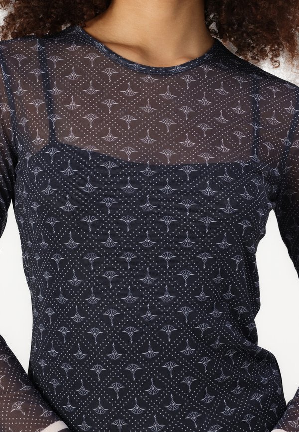 TULI - Long sleeved top4