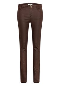 Pantaloni slim-fit marroni con una texture liscia, caratterizzati da dettagli con borchie lungo la vita e un classico design a cinque tasche.