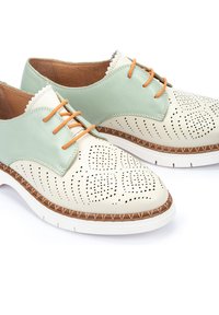 Pikolinos HENARES - Mocasines - nata