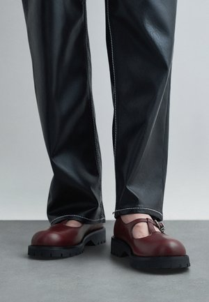 MICHAEL Michael Kors DARRINGTON - Loafers - oxblood