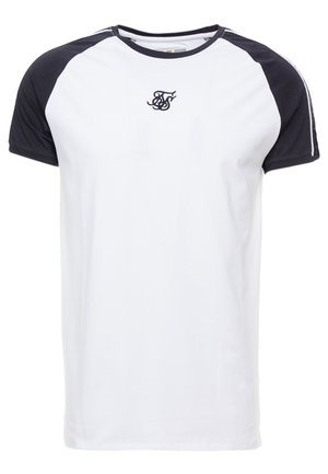 Weißes T-Shirt mit kurzen Ärmeln, schwarzen Raglanärmeln, schwarzem Kragen und kleinem schwarzen, besticktem Monogramm auf der Brust.