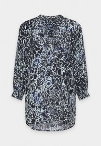 Blusa holgada de manga larga con un patrón de remolinos abstractos en negro, azul y blanco de forma irregular, escote en V y puños abotonados.