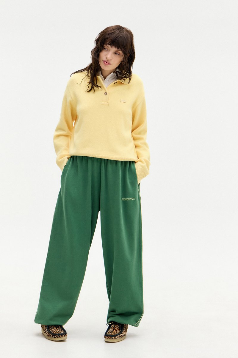 Joggingbroek met decoratieve stiksels, X-mail, lichtgroen | Voordelig