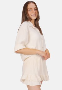 Seasons of April LORENA HOSENROCK MUSSELIN - Shorts - creme