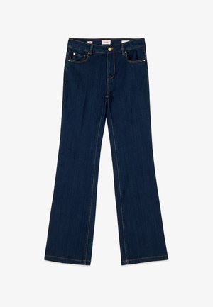 Granatowe dżinsy bootcut z przednimi i tylnymi kieszeniami, zapięciem na guzik i zamek błyskawiczny oraz kontrastującymi szwami na białym tle.