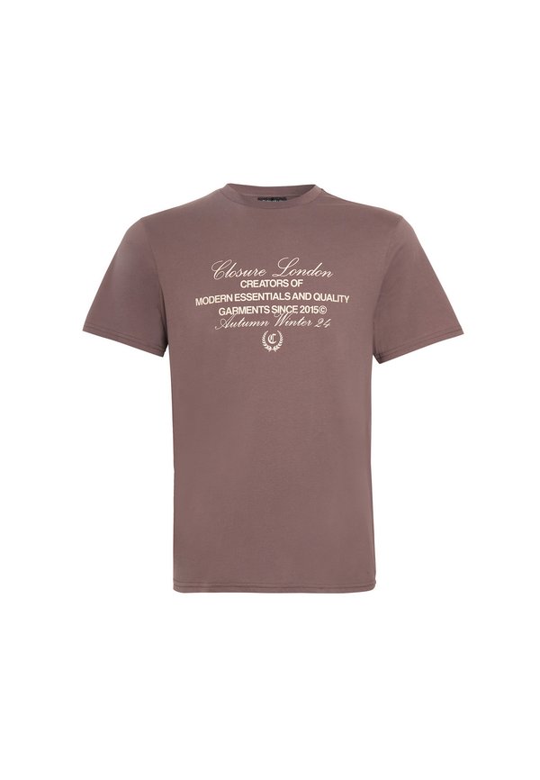 STACKED MULTI TYPE TEE - Print T-shirt4