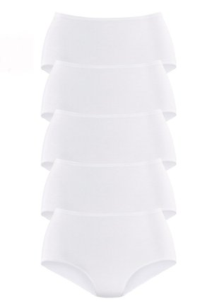 Vijf paar witte katoenen slips met een gladde textuur, volledige dekking en elastische taillebanden. Geen patronen of extra details.