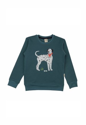 Sweat-shirt à manches longues sarcelle avec un dalmatien blanc portant un bandana rouge imprimé sur le devant, accompagné d'un petit os et d'herbe.