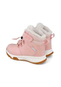 Botas rosas impermeables con forro de piel sintética, cierre de cordones y velcro, suela de goma y tobillo acolchado para comodidad y soporte.