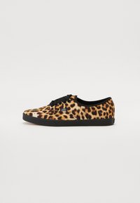 AUTHENTIC LOWPRO - Casual snøresko - black/brown