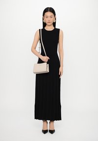 MICHAEL Michael Kors - RUTHIE - Borsa a tracolla - light sand Immagine in miniatura 1