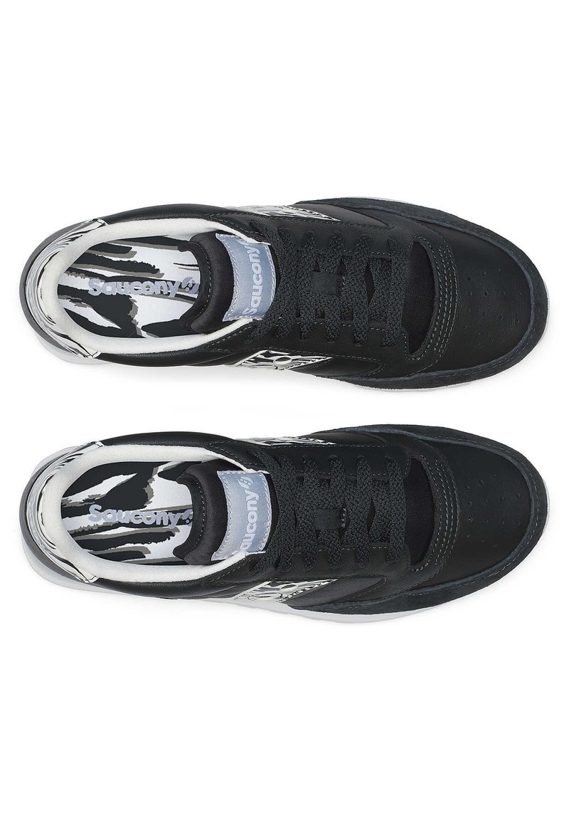 SAYOYO Scarpe Neonato In Pelle Morbida Con Suola Flessibile - Colore Inviato A Sorte, Taglie 0-24 Mesi (Lunghezza 12-15 Cm)