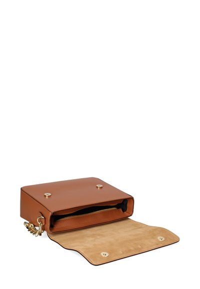 Sac en cuir marron de forme rectangulaire, avec fermetures magnétiques et à zip, doublure en suède à l'intérieur et accents en métal doré.