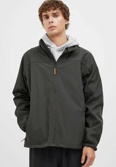 NORTH BEND NBTora - Veste de pluie imperméable pour femme, coupe-vent, respirante, avec capuche, colonne d'eau 5000mm, système de protection météo W-PRO, Taille 38