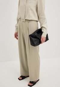 NA-KD Pantalon classique - beige