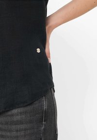 BRAX STYLE VERI - Bluse - black