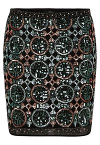 Falda negra con lentejuelas que presenta patrones circulares y de diamantes en verde, cobre y plata, con un diseño ajustado y una superficie texturizada.