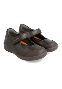 Zapatos Mary Jane de cuero marrón oscuro con una tira de Velcro, puntera redonda, acentos texturizados en contraste y un interior acolchado para mayor comodidad.