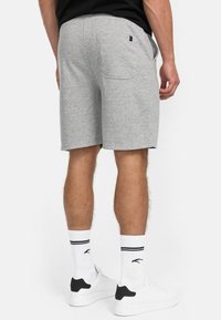 INDICODE JEANS Shorts - lt grey mix