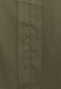 ONLY Carmakoma CARMUMI - Top - grape leaf