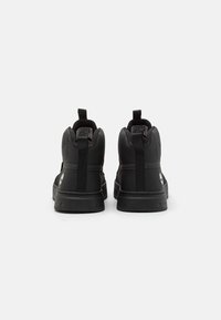 Timberland MAPLE GROVE SPORT MID - Höga sneakers - black