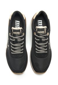 mtng Zapatillas - camello