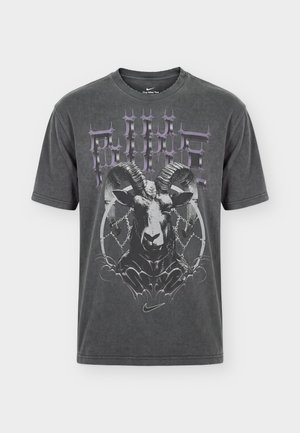 Nike Performance, TEE M90 GOAT - Тениска с щампа - black