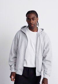 Thumbnail Image 2