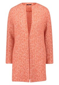 Kortærmet cardigan i blød koralfarvet tekstureret stof, åben front, med et subtilt mønsterdesign. Har en rund halsudskæring og ingen lukninger.