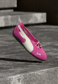 Non sélectionné, pink opal