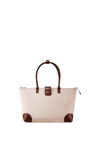 Rosa tote-taske med brune læderhåndtag og detaljer, der har afrundede hjørner og lynlåslukning. Glat tekstur og minimalistisk design.