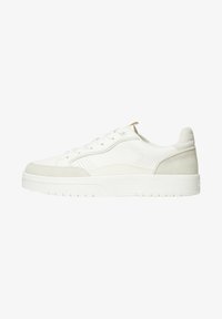 Stradivarius CONTRAST Trainers white Zalando