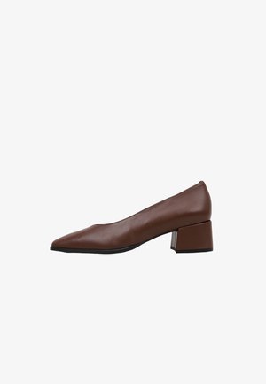 Sandra Fontán, BARGES - Tacones - camel