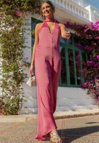THE-ARE CON ESCOTE EN PICO - Vestido de fiesta - pink